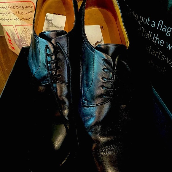 Men’s original Hugo Boss Black Oxford  Dress Shoes size 10.5 main image 7